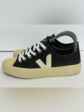 Veja Wata II Black Canvas Sneakers Women’s Size 7 Casual Lace Up Shoes